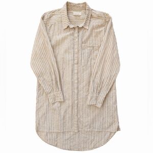 Anthropologie button down shirt tan stripes size M long sleeves high low hem